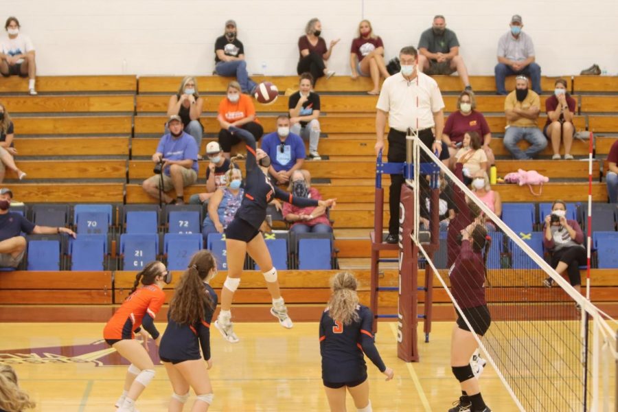Carterville Volleyball Starts Their Season Off Right