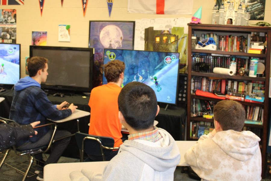 Students+gather+in+Mr.+Colemans+room+after+school+for+E-Sports+tryouts.+