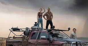 The picture for Twisters movie featuring Kate (Daisy Edgar-Jones) and Tyler (Glen Powell) 
