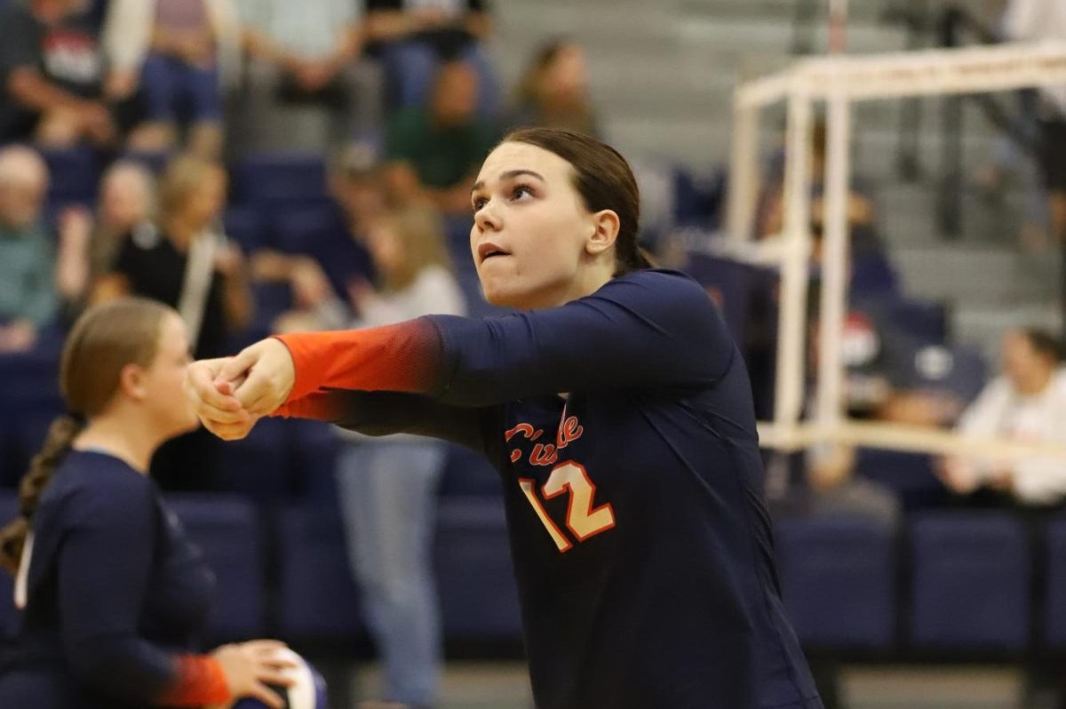 Carterville Volleyball Beats Marion